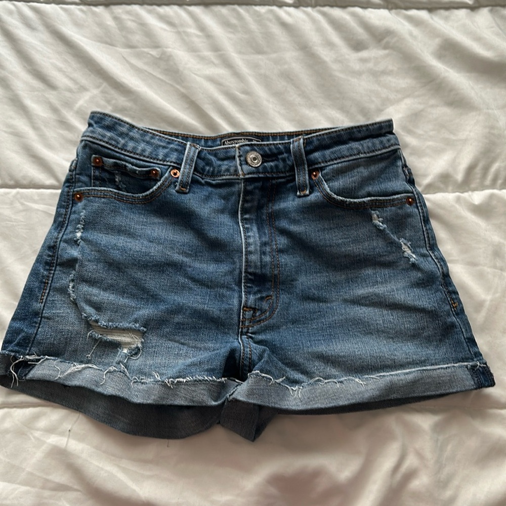 Abercrombie & Fitch High Rise Short